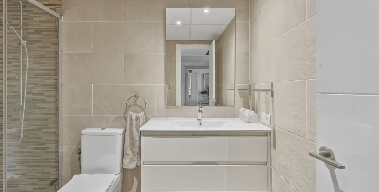 Venta de apartamento en planta media en San Pedro de Alcántara 17