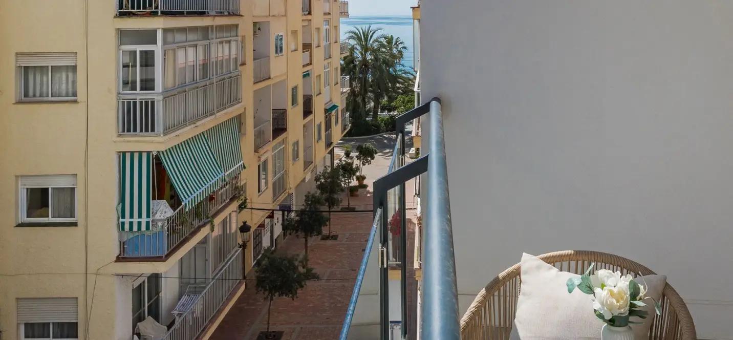 Sale of penthouse in Estepona 3