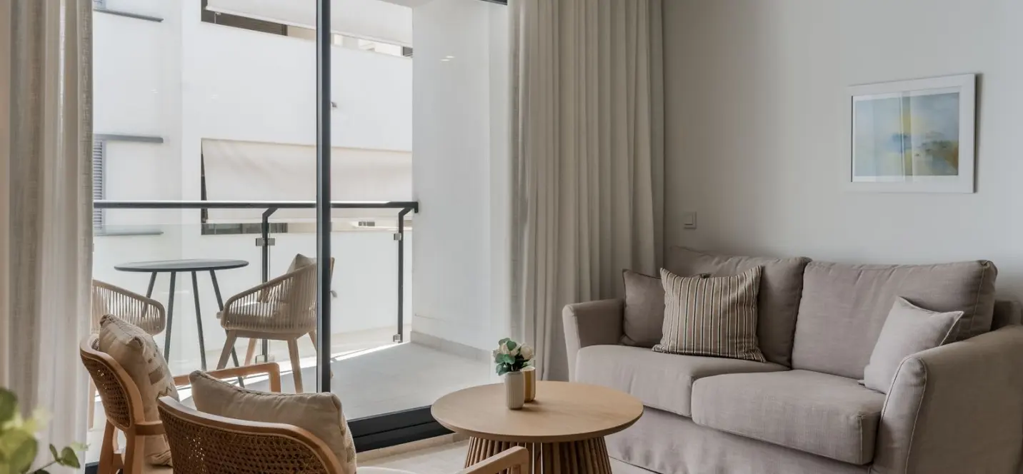 Sale of penthouse in Estepona 4