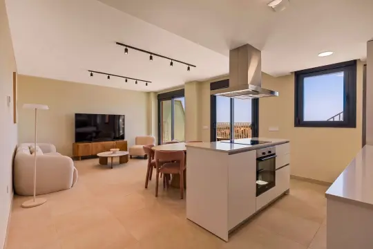 Image 10 thumb
