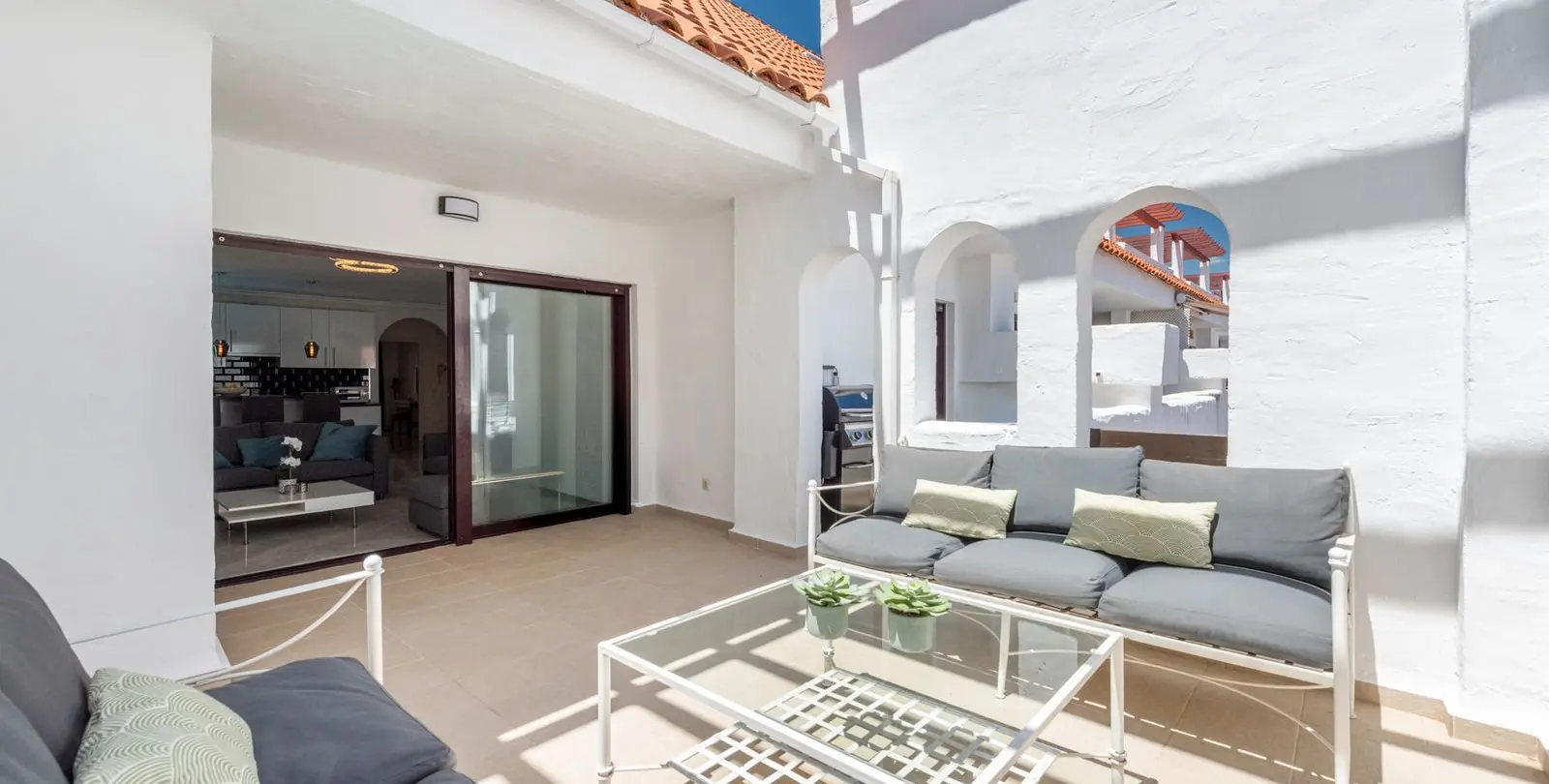 Venta de apartamento en planta media en Nueva Andalucía 7