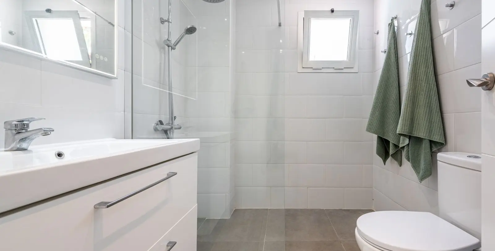 Venta de apartamento en planta media en Nueva Andalucía 15