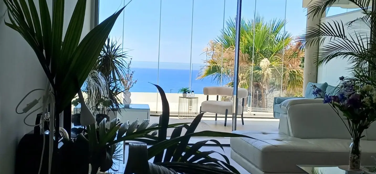 Sale of middle floor apartment in Benalmadena 3