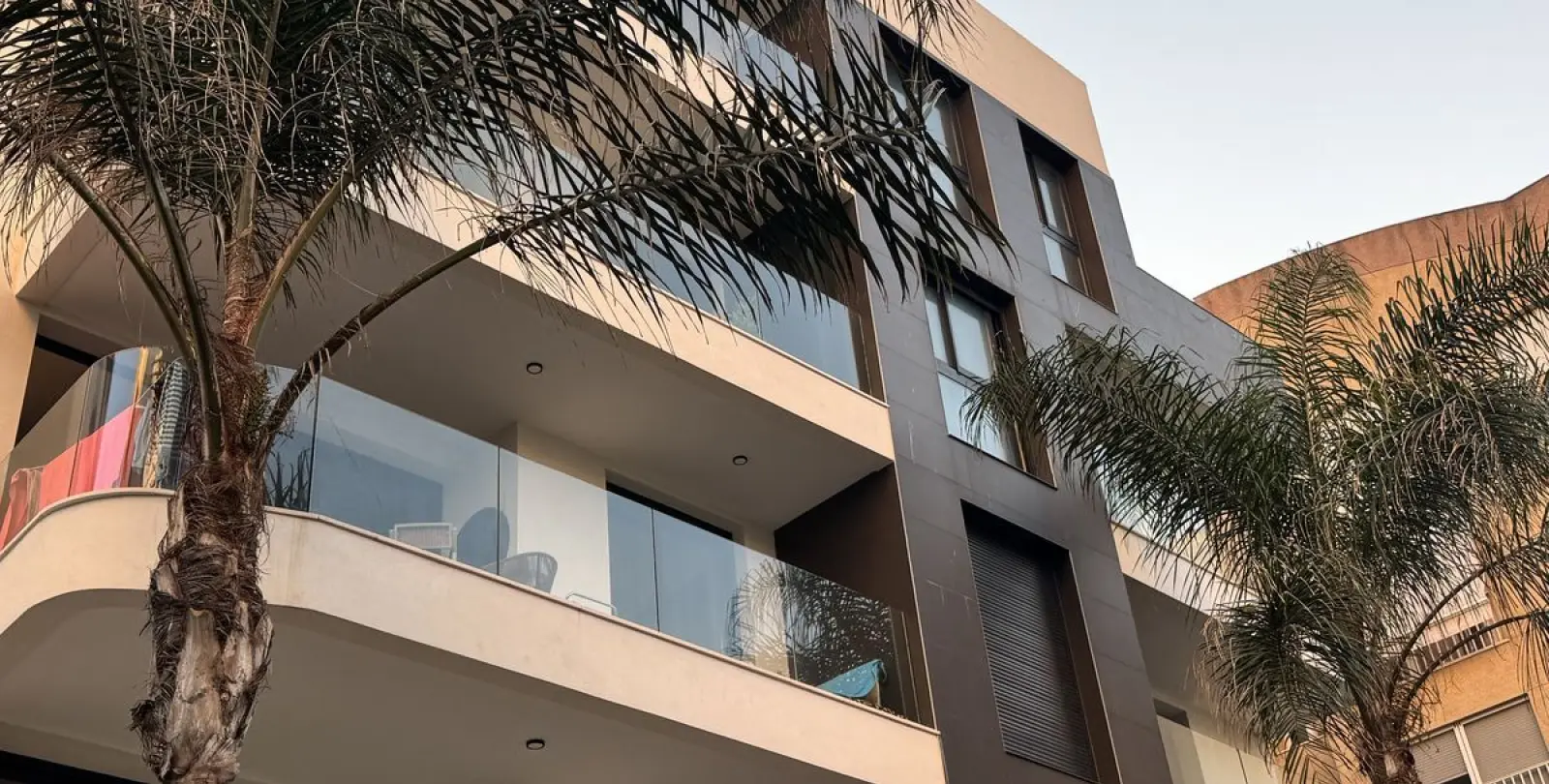 Продажа апартаментов на среднем этаже в Estepona 21