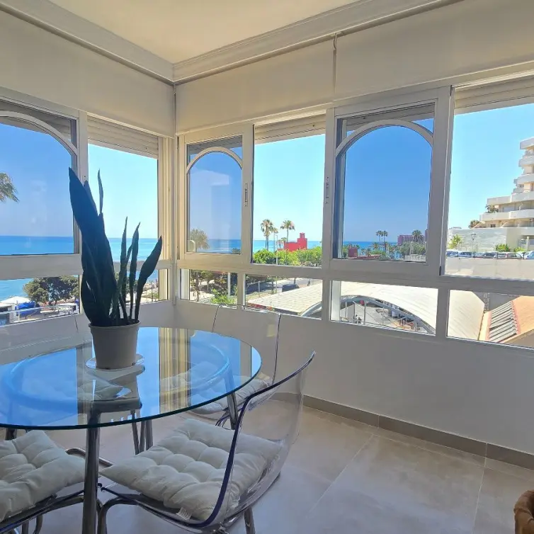 Продажа апартаментов на первом этаже в Benalmadena