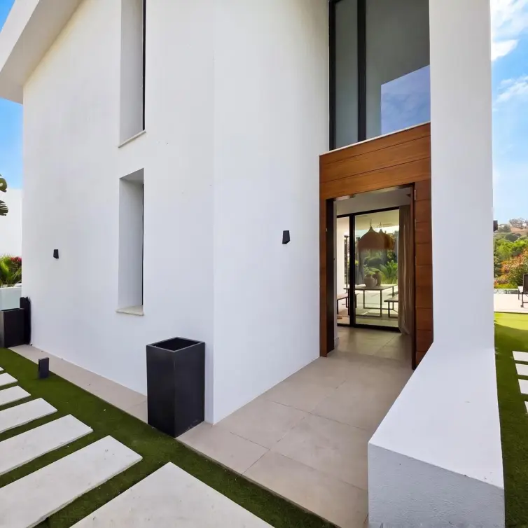Venta de villa independiente en El Paraiso