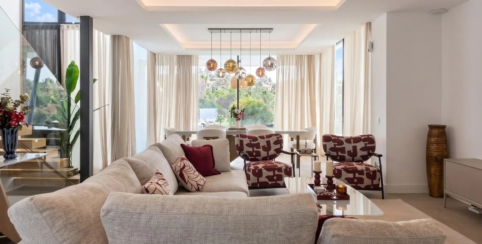 Venta de villa independiente en El Paraiso 4