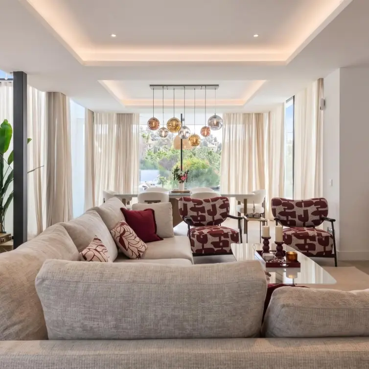 Venta de villa independiente en El Paraiso