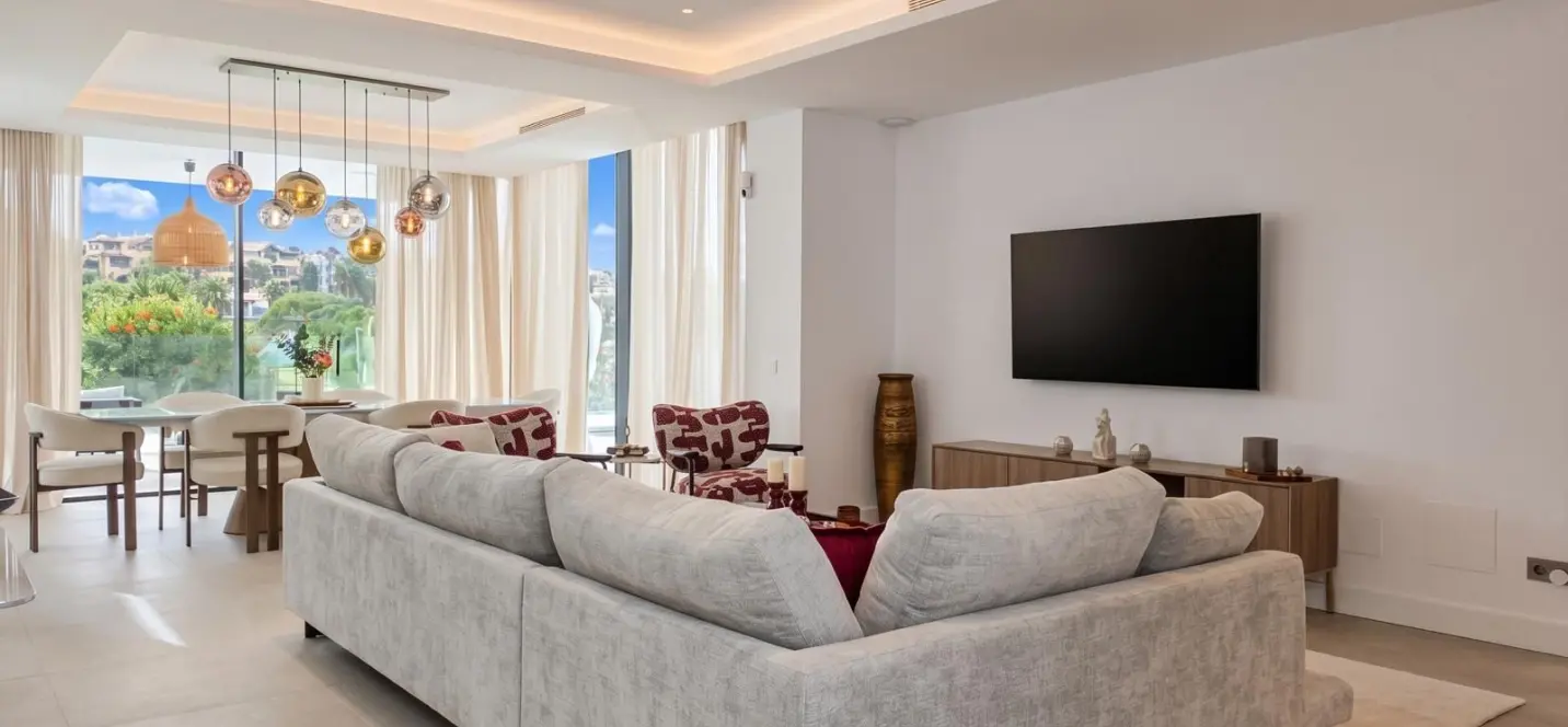 Venta de villa independiente en El Paraiso 4