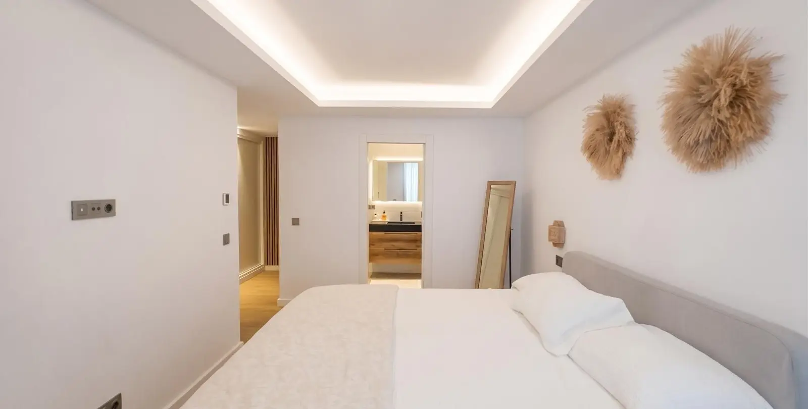 Venta de villa independiente en El Paraiso 31