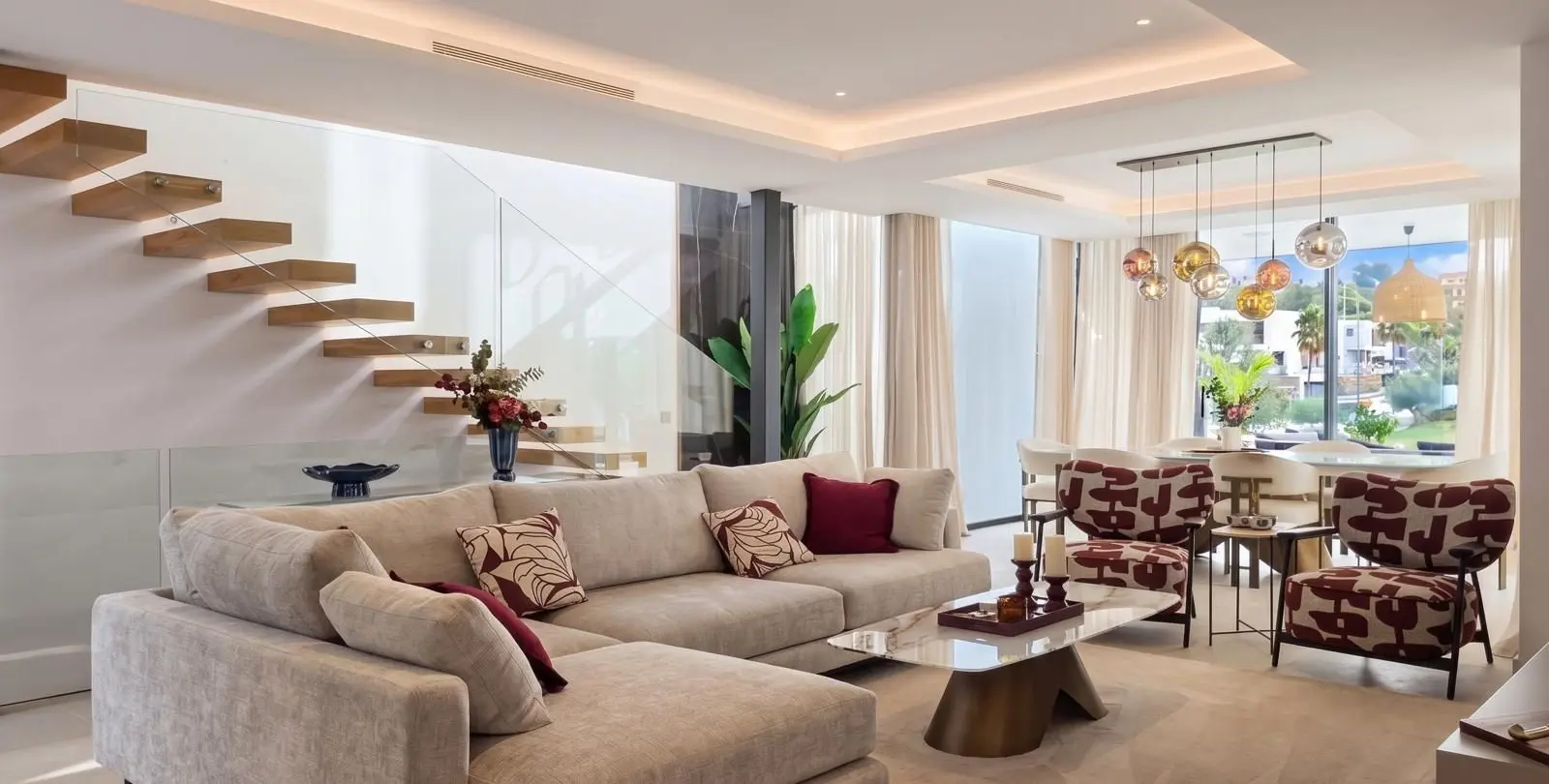 Venta de villa independiente en El Paraiso 37
