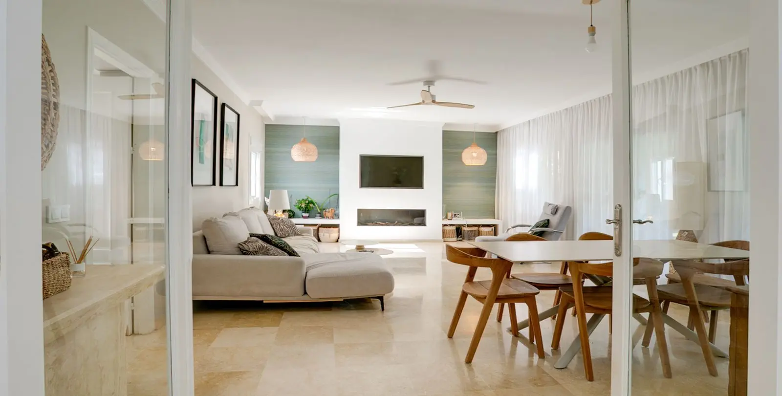 Venta de villa independiente en El Paraiso 3