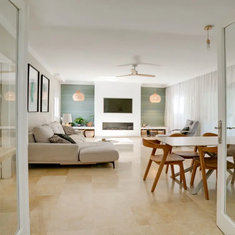 Venta de villa independiente en El Paraiso