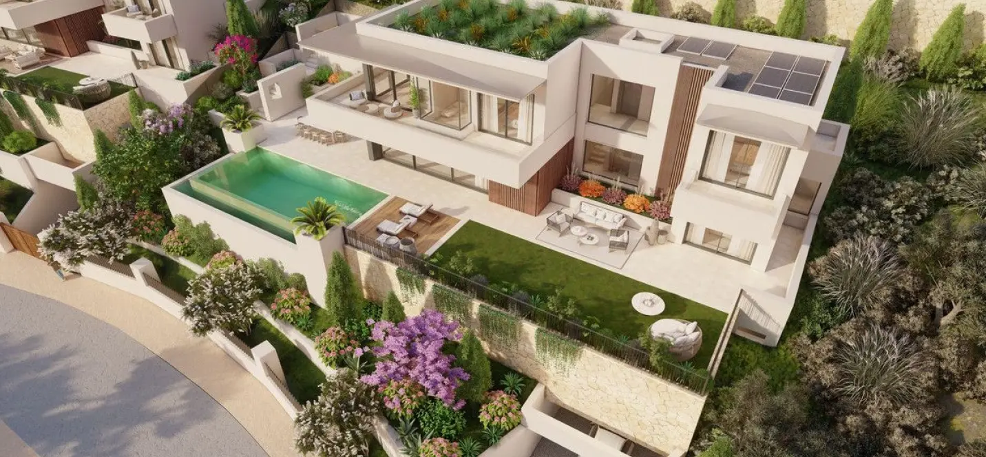 Продажа  отдельно стоящей виллы в Altos de los Monteros 1