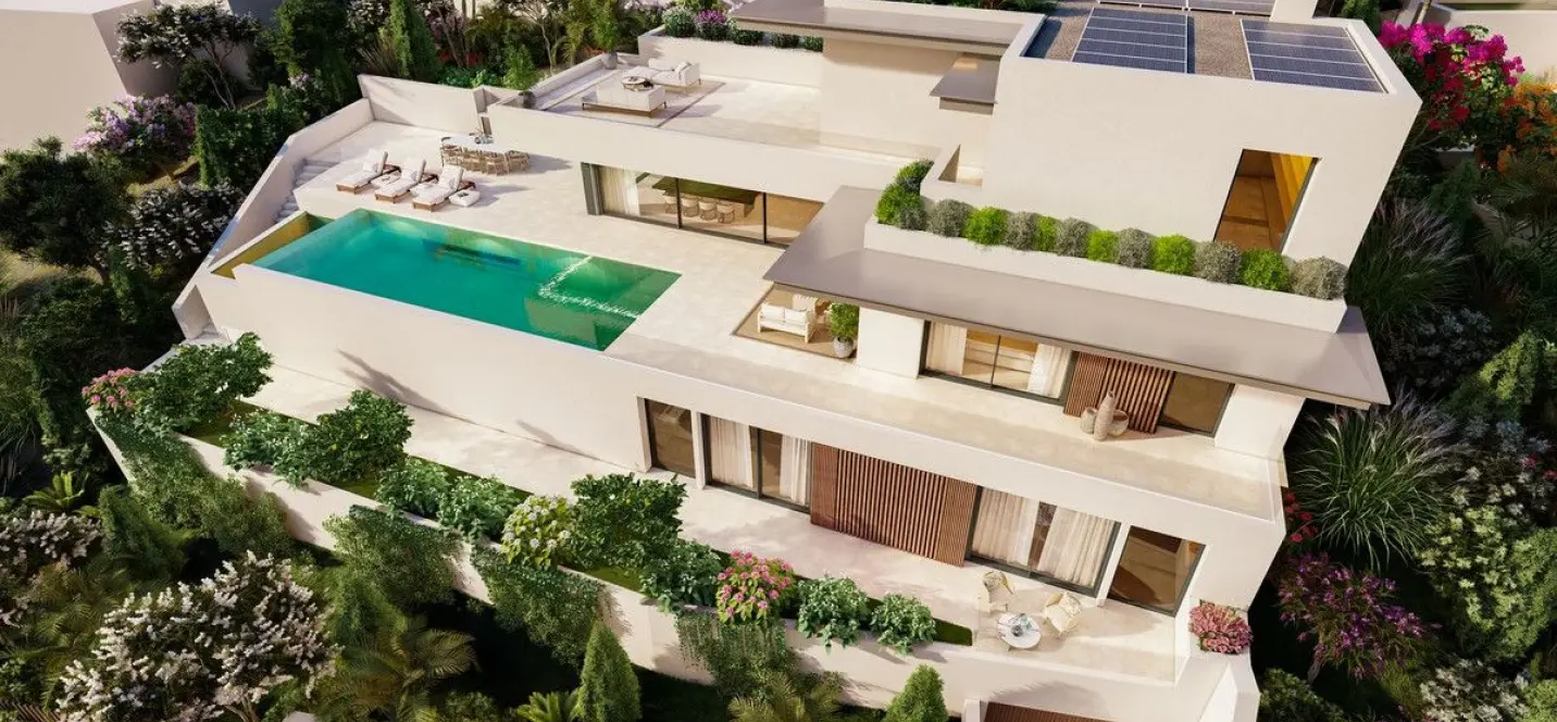 Venta de villa independiente en Altos de los Monteros 0