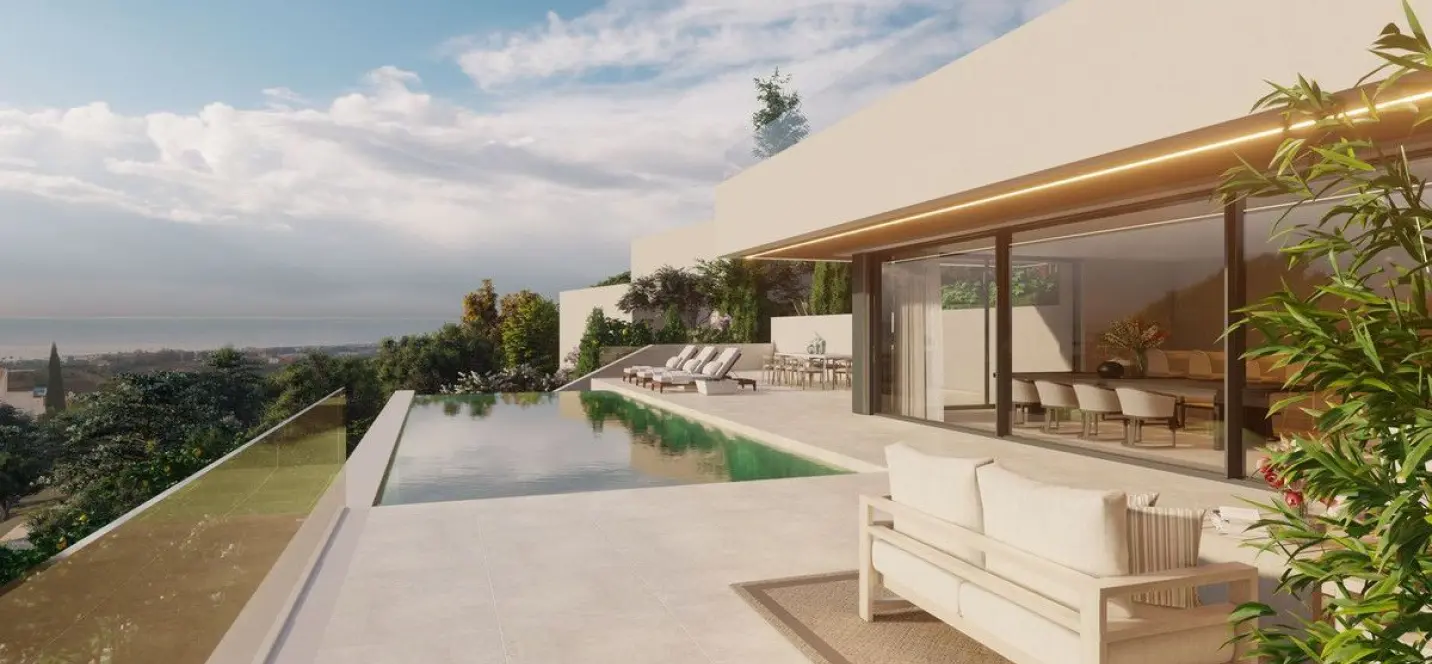 Venta de villa independiente en Altos de los Monteros 2
