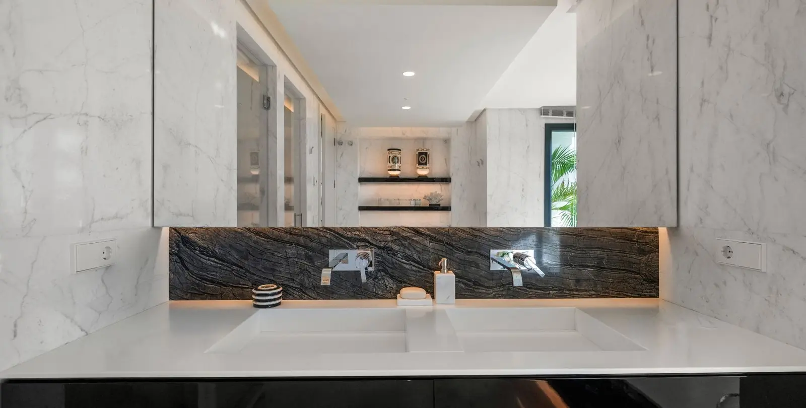 Venta de casa pareada en The Golden Mile 17
