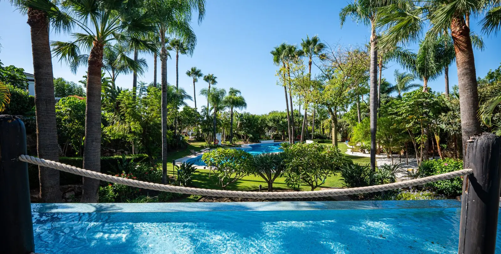 Venta de casa pareada en The Golden Mile 48