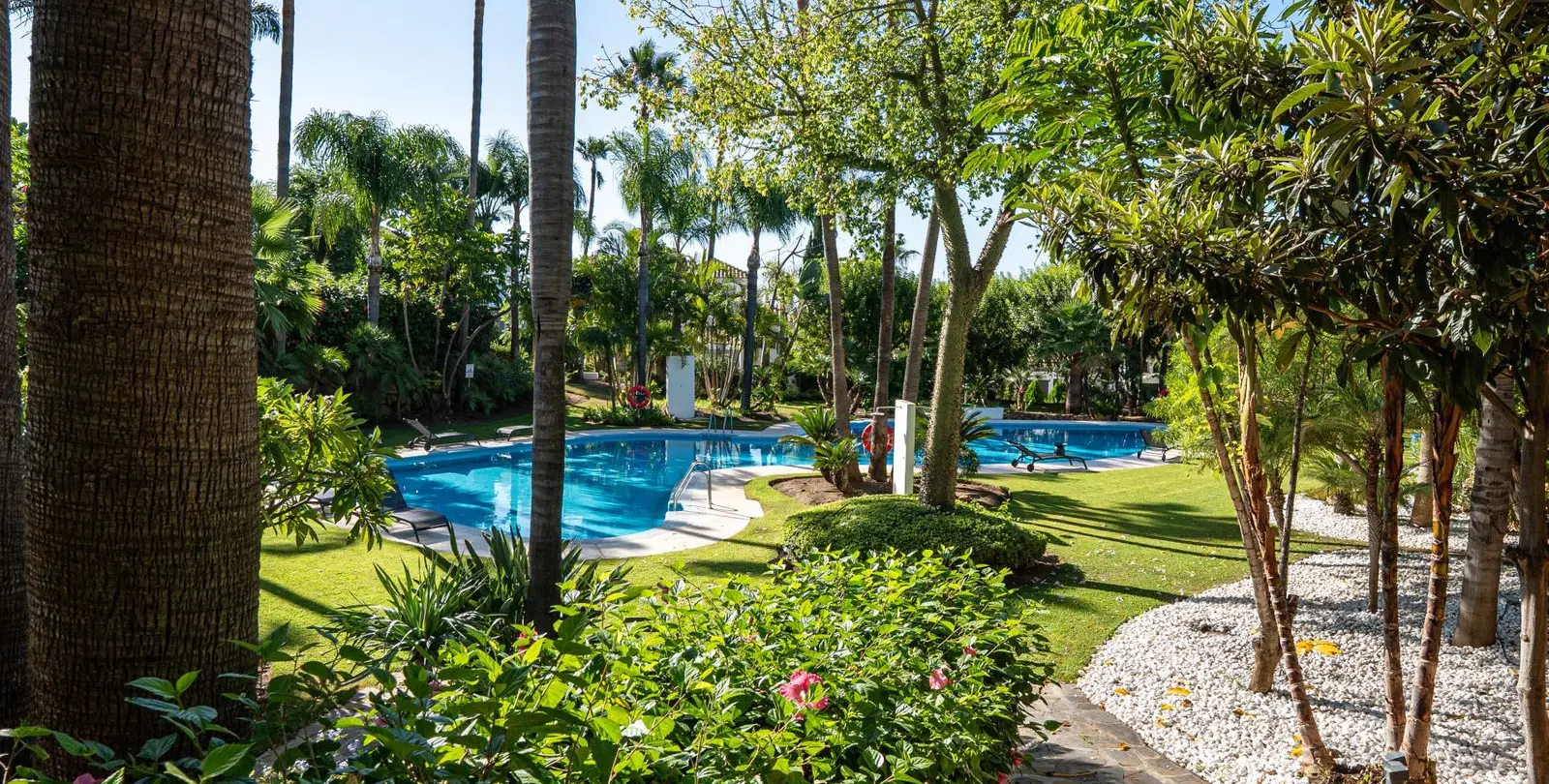 Venta de casa pareada en The Golden Mile 52