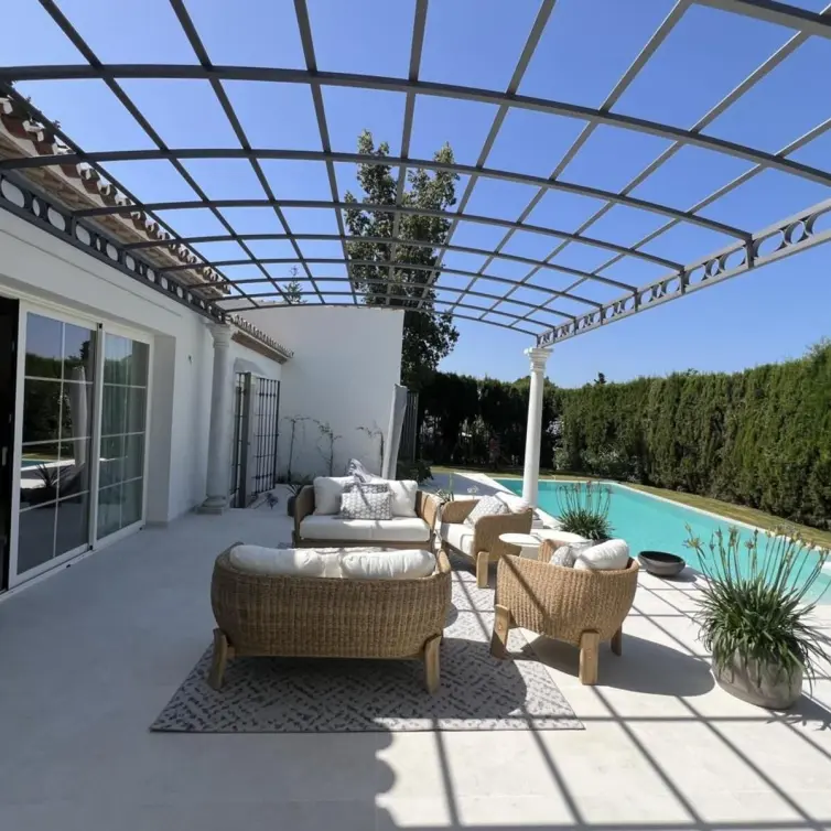 Venta de villa independiente en Guadalmina Alta