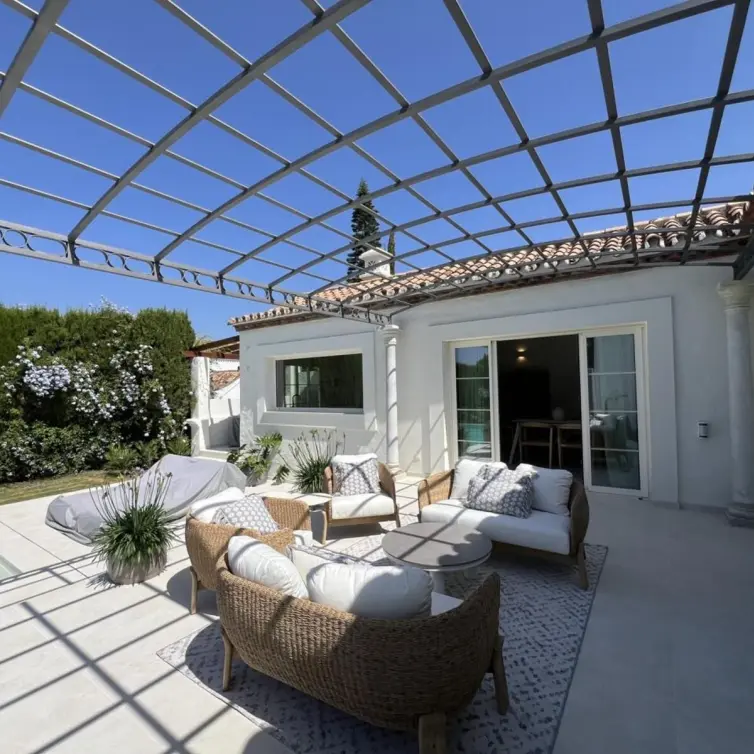 Venta de villa independiente en Guadalmina Alta