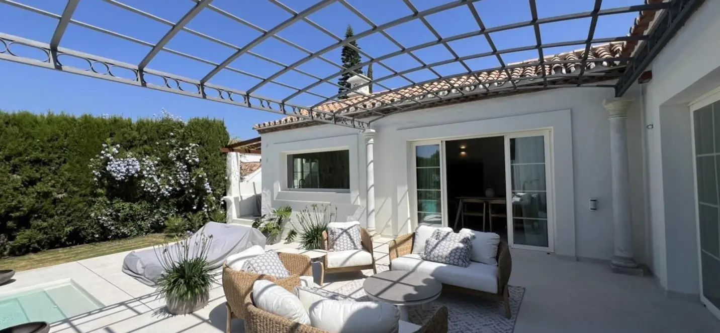 Venta de villa independiente en Guadalmina Alta 2
