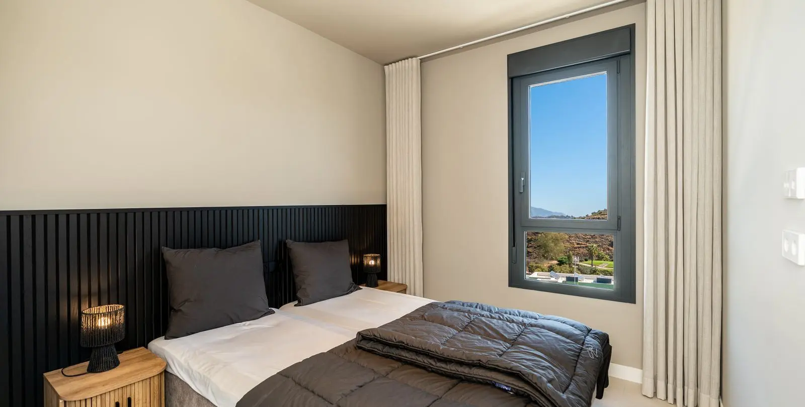 Venta de apartamento en planta media en Mijas Costa 6