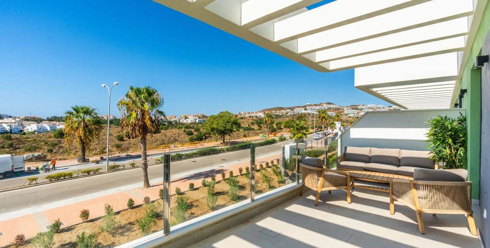 Venta de apartamento en planta media en Mijas Costa 14