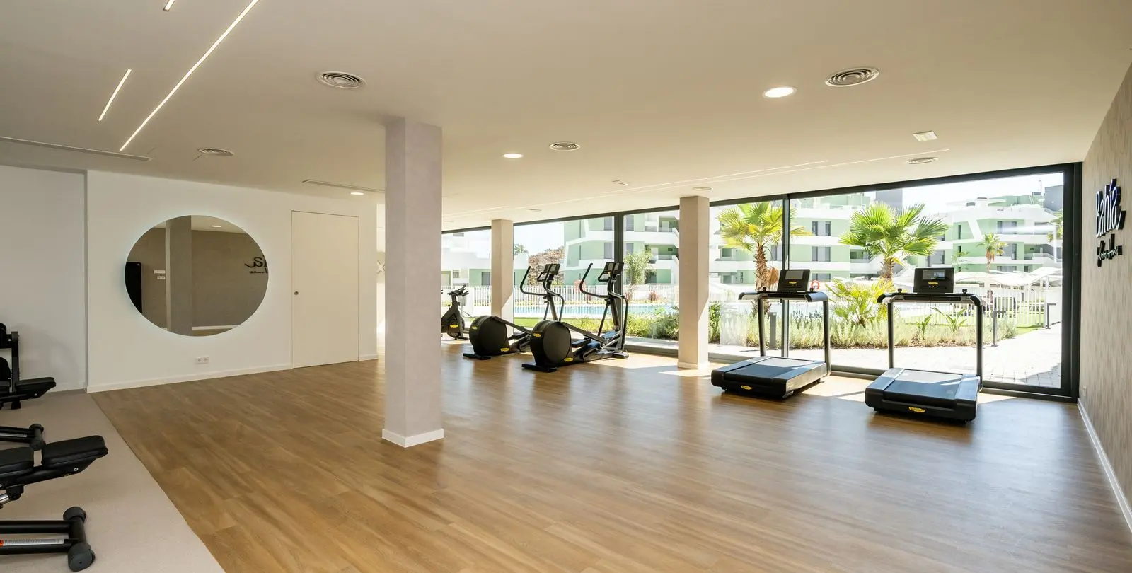 Venta de apartamento en planta media en Mijas Costa 24