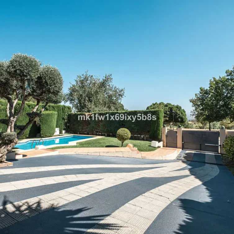 Venta de villa independiente en Alhaurín de la Torre