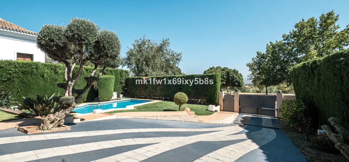 Venta de villa independiente en Alhaurín de la Torre 2