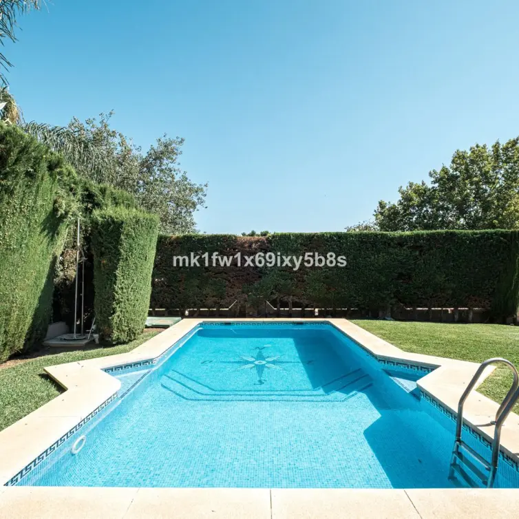Venta de villa independiente en Alhaurín de la Torre