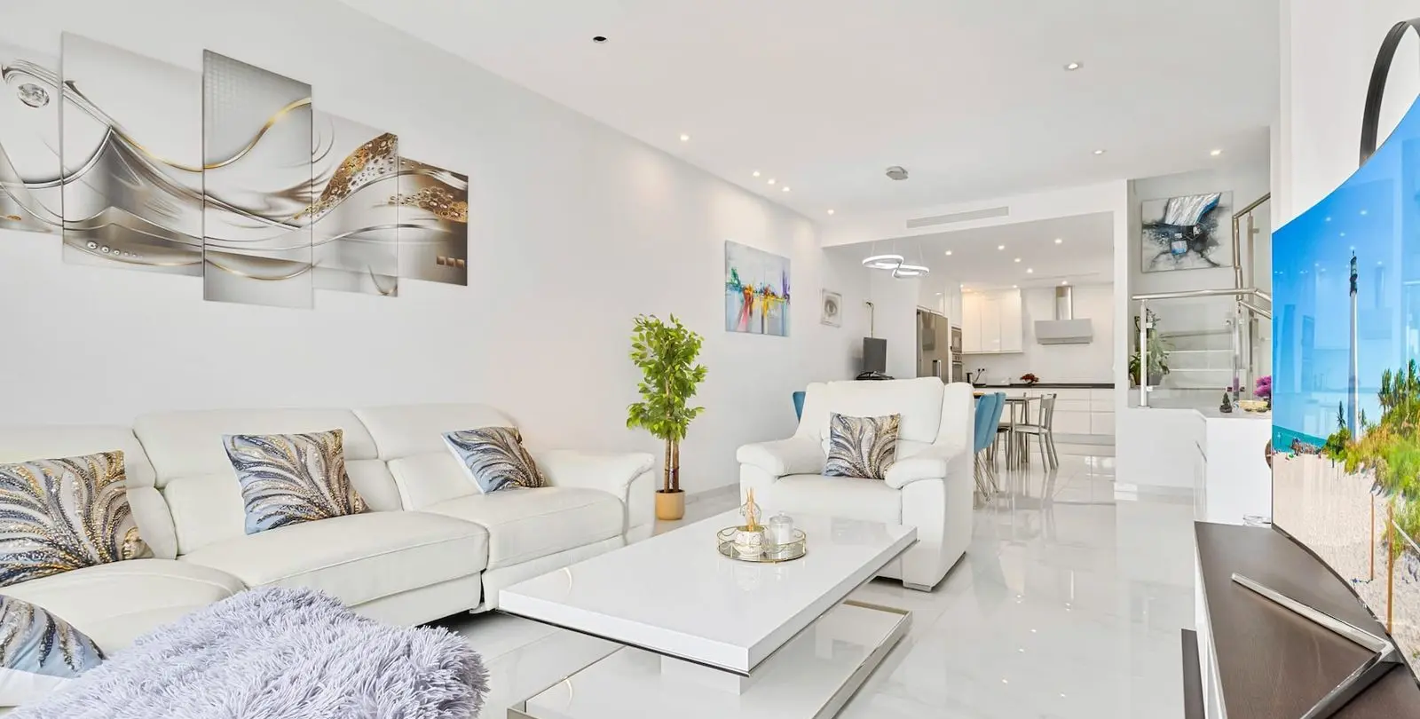 Venta de local comercial en Marbella 24