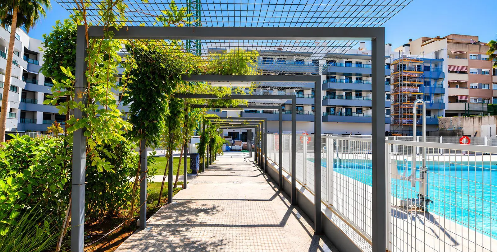 Venta de apartamento en planta media en Las Lagunas 39