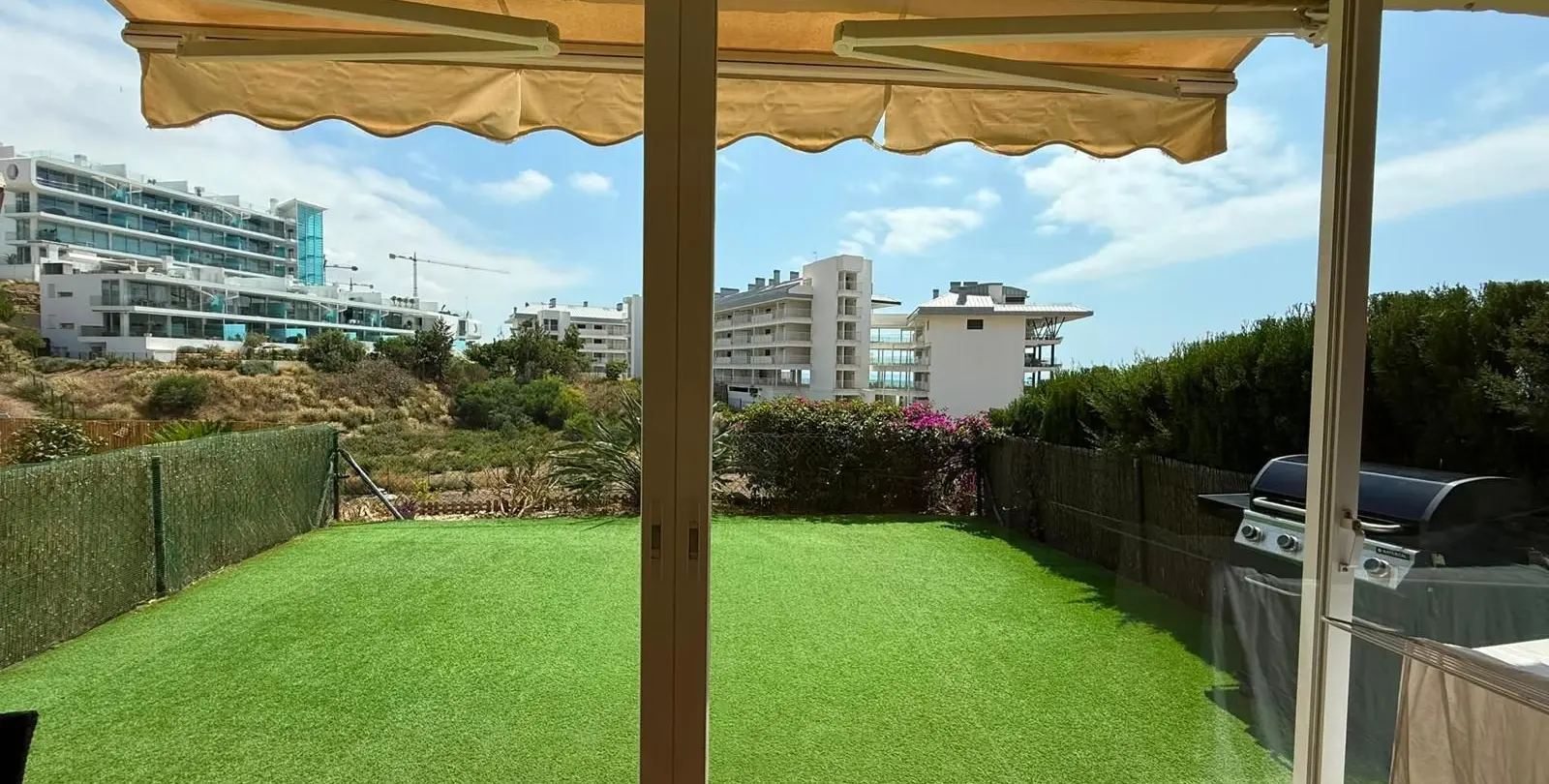 Sale of ground floor apartment in Fuengirola 2