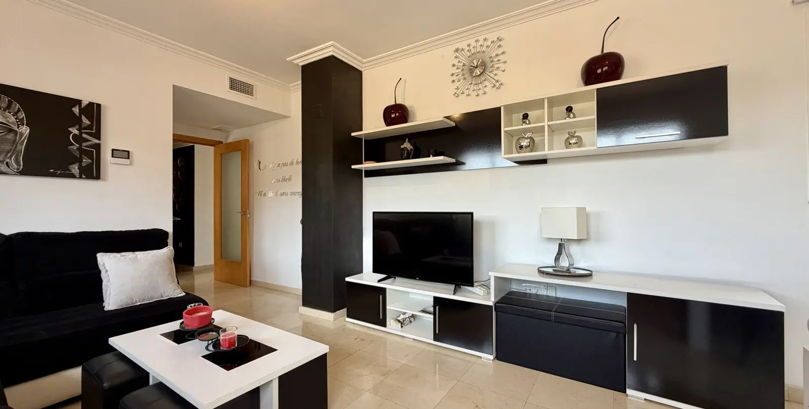 Продажа двухуровневого пентхауса в Casares 6
