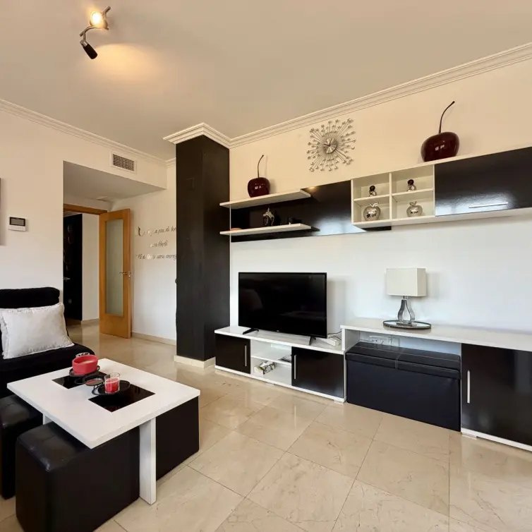 Venta de ático dúplex en Casares