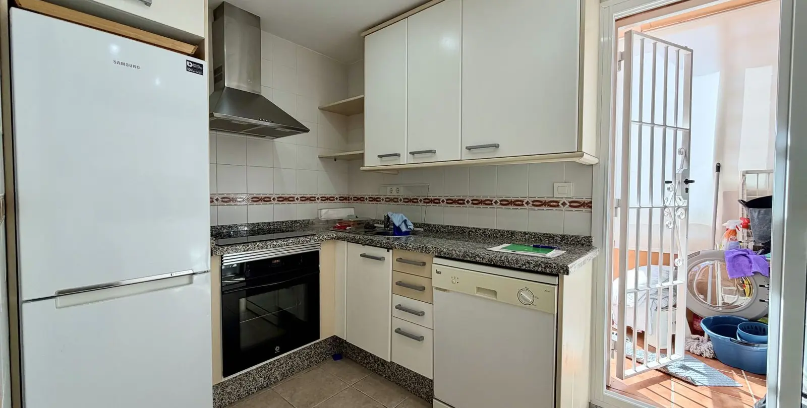 Продажа двухуровневого пентхауса в Casares 10