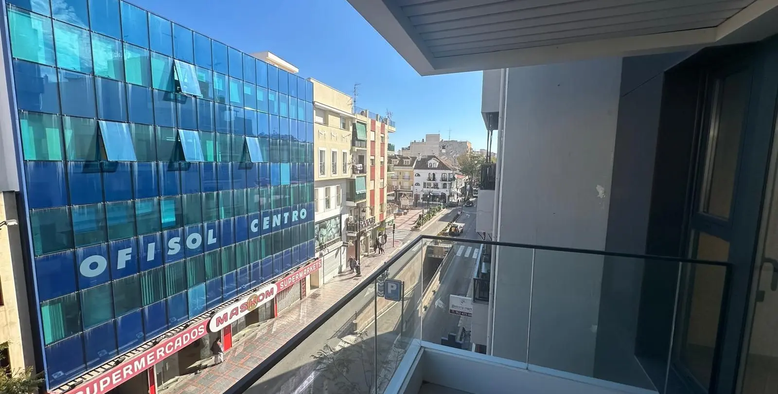 Sale of middle floor apartment in Fuengirola 5