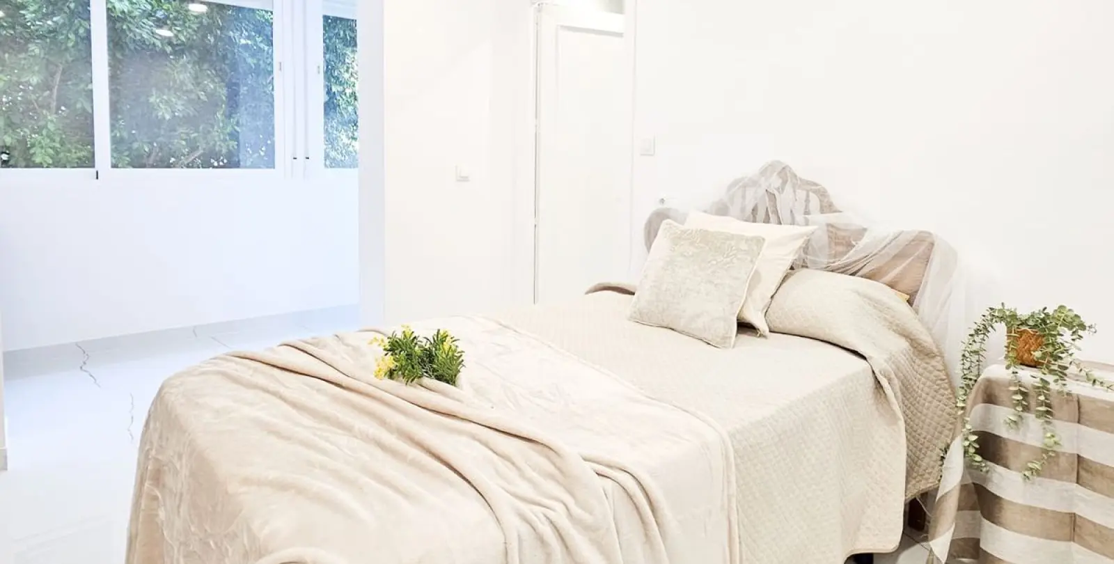 Venta de apartamento en planta media en Marbella 9