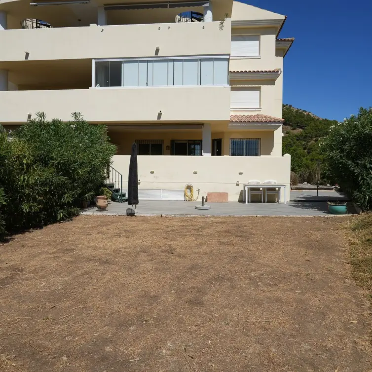Venta de apartamento en planta baja en Mijas