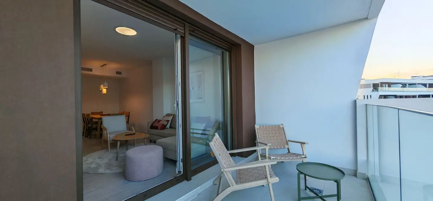 Venta de apartamento en planta baja en Estepona 2