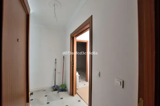 Image 6 thumb