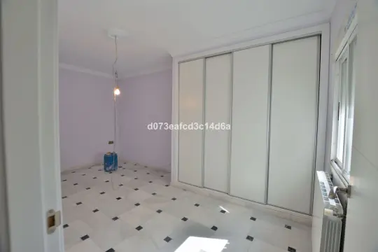 Image 50 thumb