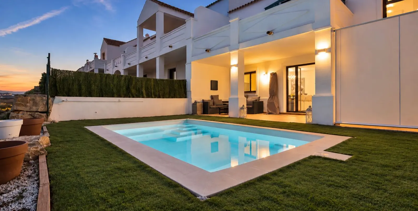 Venta de casa pareada en Doña Julia 2