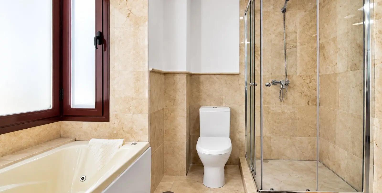 Venta de casa pareada en Doña Julia 17