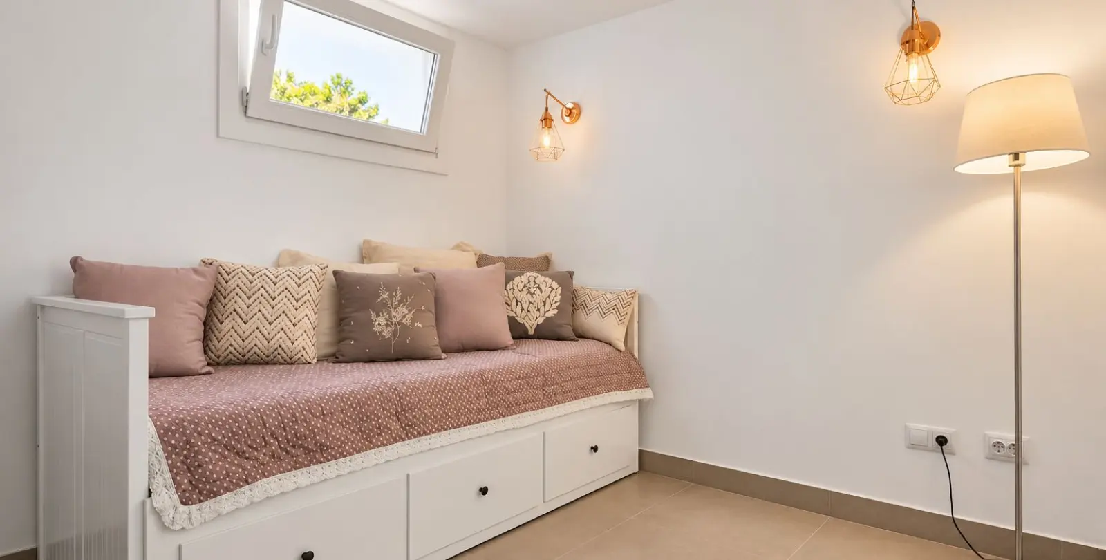 Venta de casa pareada en Doña Julia 29