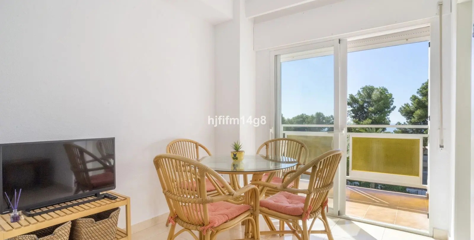 Sale of middle floor apartment in Nueva Andalucía 5