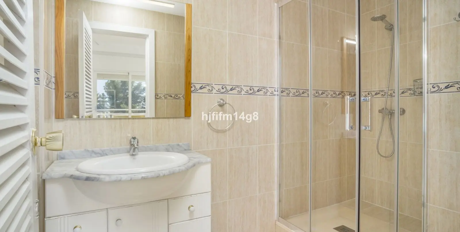 Sale of middle floor apartment in Nueva Andalucía 10