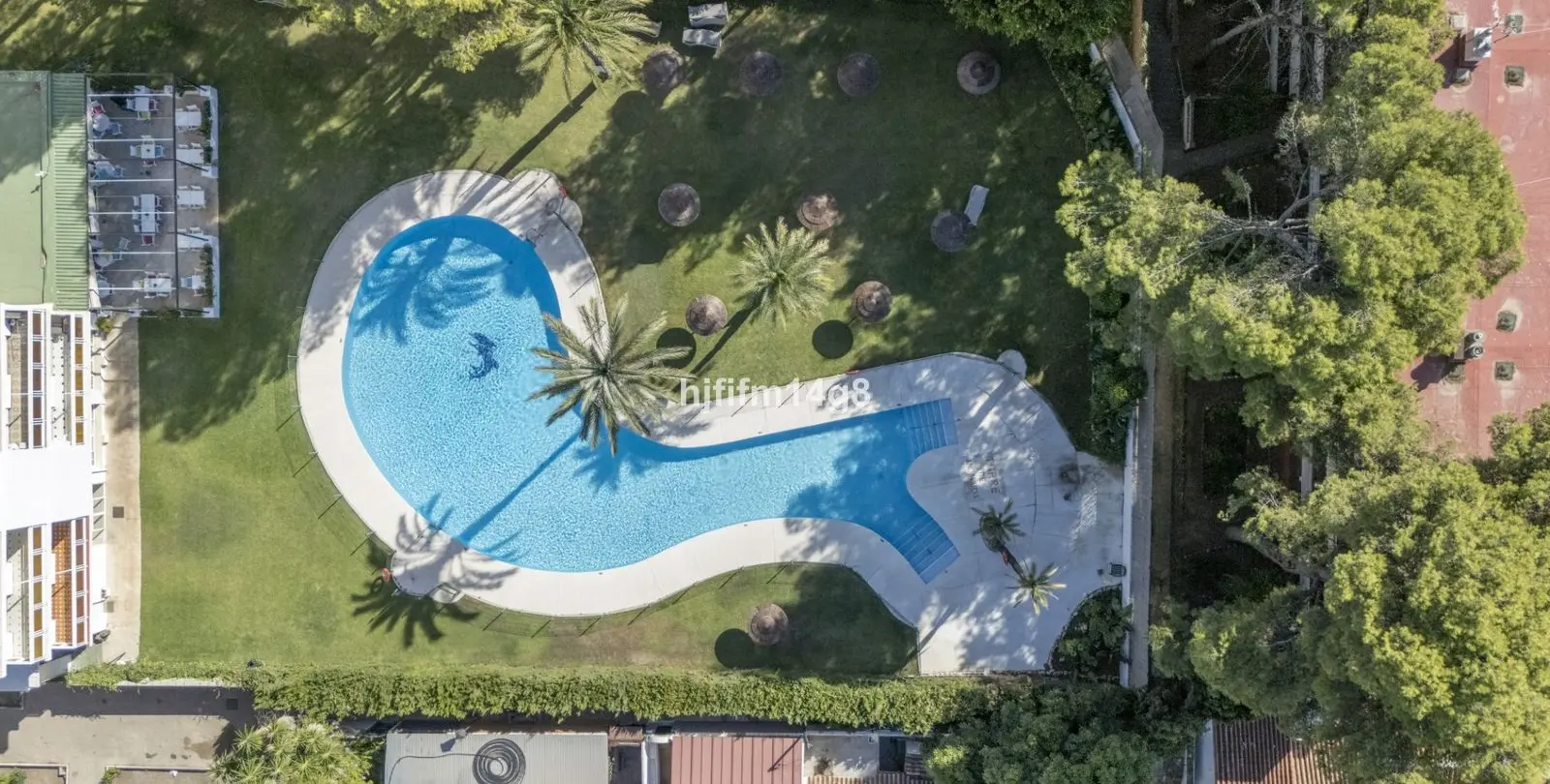 Sale of middle floor apartment in Nueva Andalucía 16